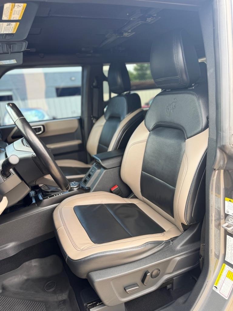 Ford Bronco Base 4-Door w/Advanced 2022