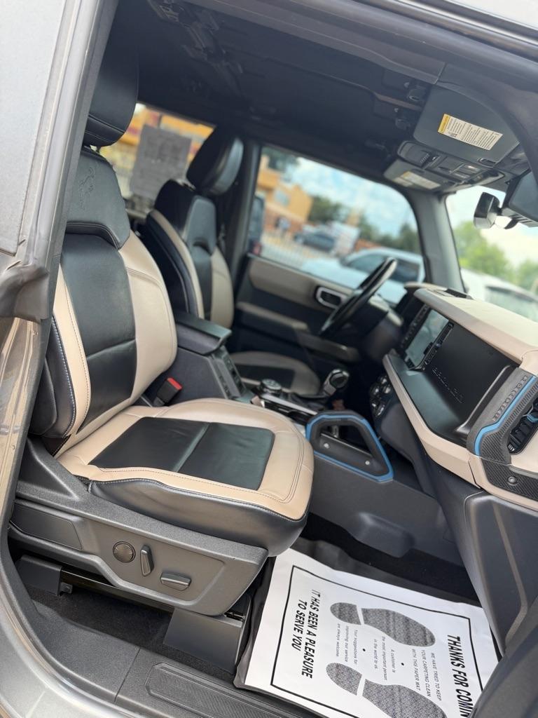 Ford Bronco Base 4-Door w/Advanced 2022