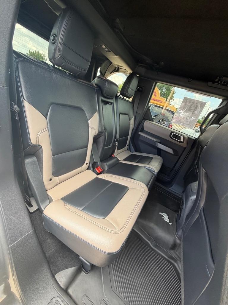 Ford Bronco Base 4-Door w/Advanced 2022