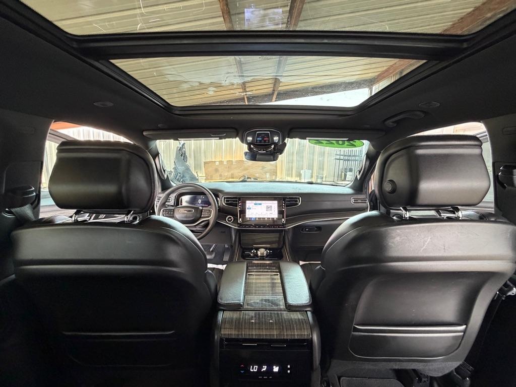 Jeep Wagoneer Series II 4WD 2022