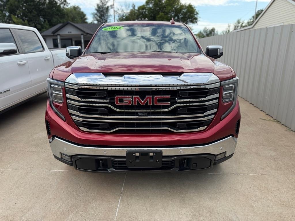GMC Sierra 1500 SLT Crew Cab 4WD 2024