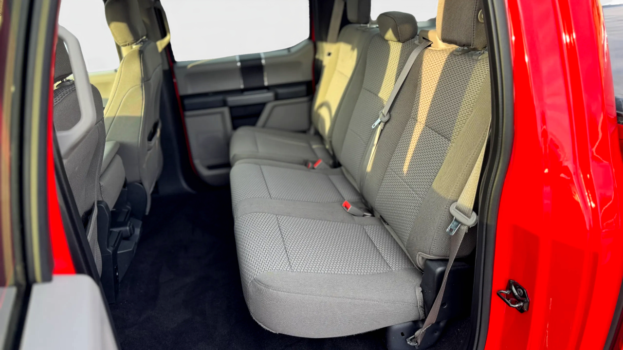 Ford F-150 4WD Reg Cab 126" XLT 2018