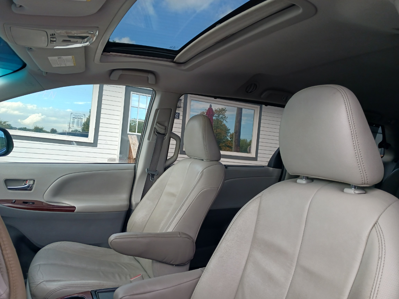 Toyota Sienna XLE 2012 Toyota Sienna XLE 2012