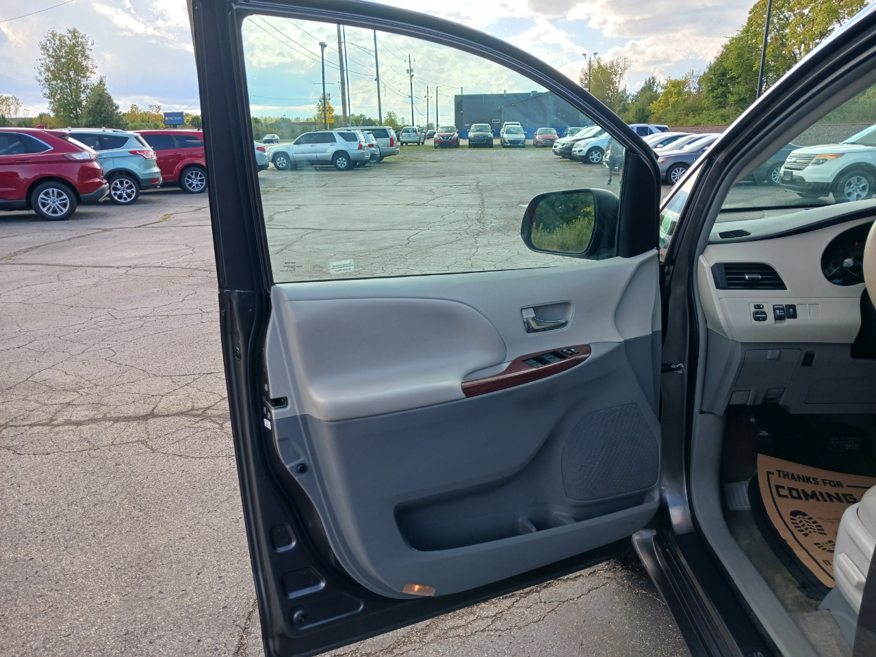 Toyota Sienna XLE 2012 Toyota Sienna XLE 2012