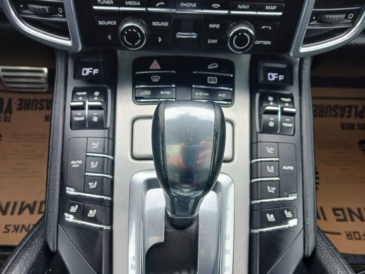 Porsche Cayenne GTS 2014 Porsche Cayenne GTS 2014