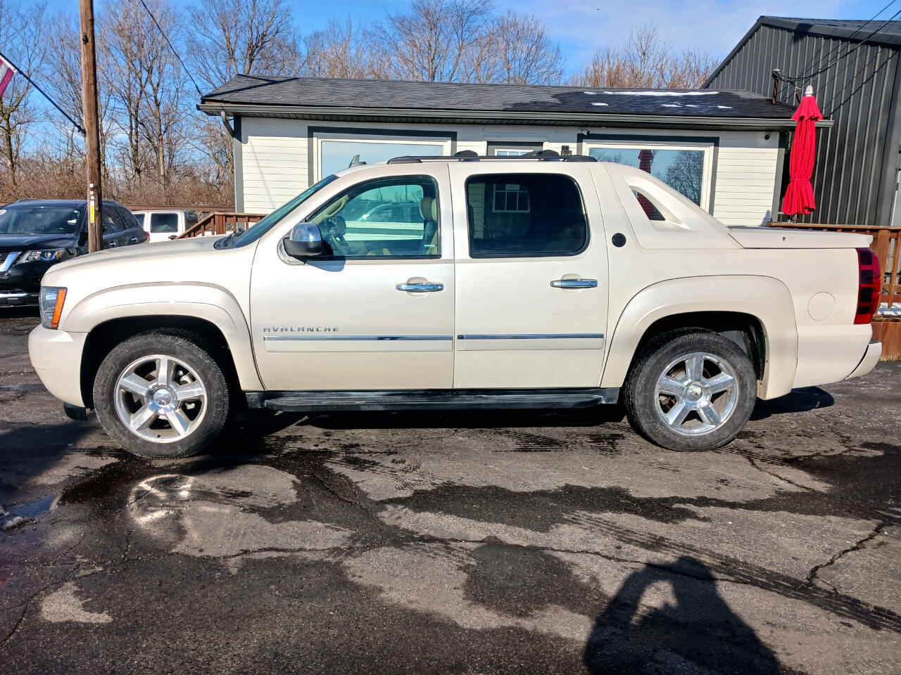Chevrolet Avalanche  2013