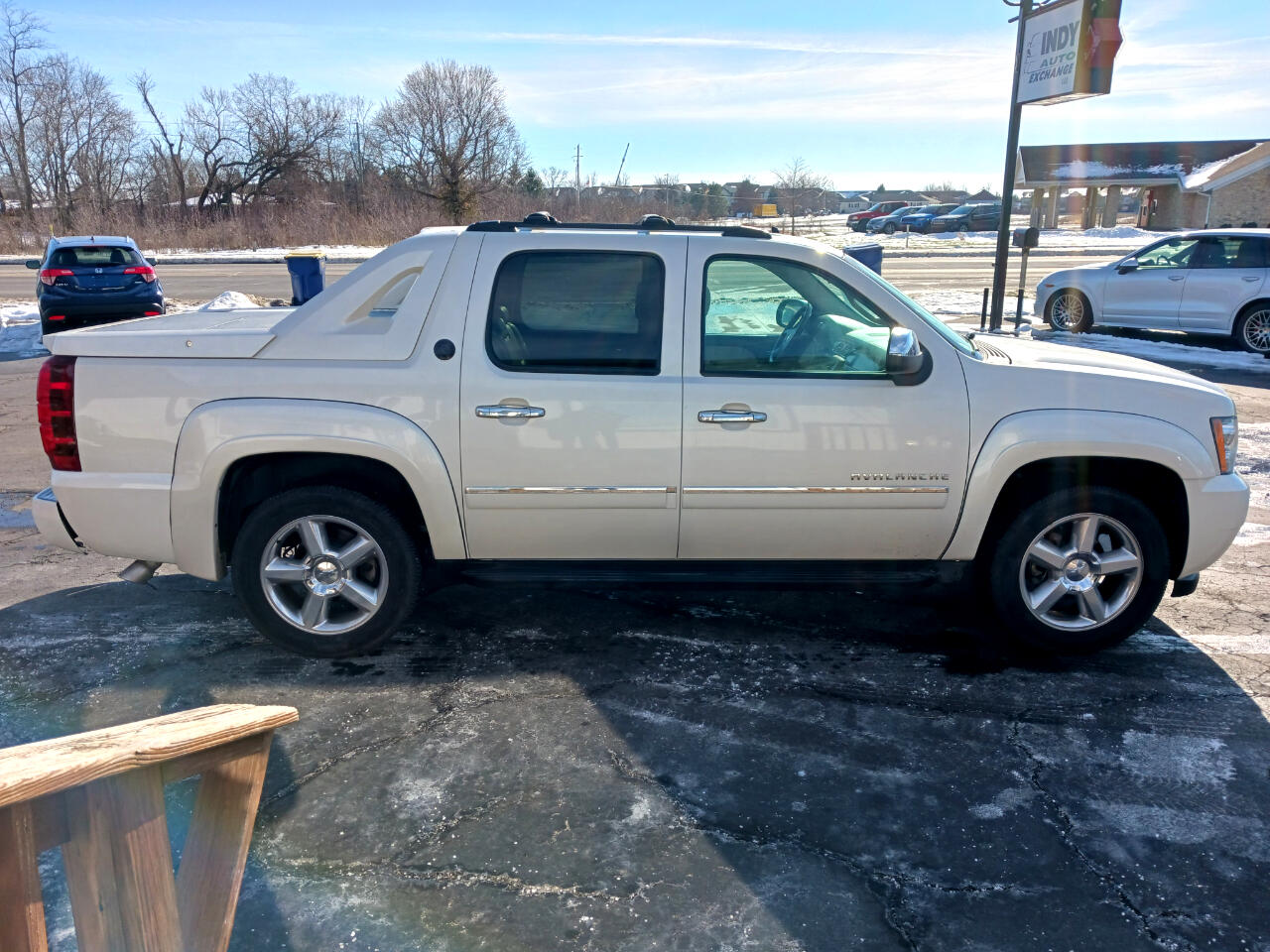 Chevrolet Avalanche  2013