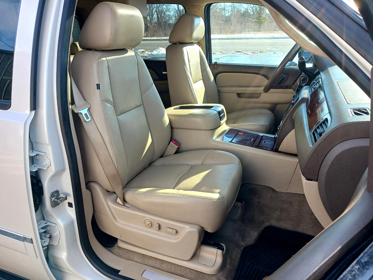 Chevrolet Avalanche  2013