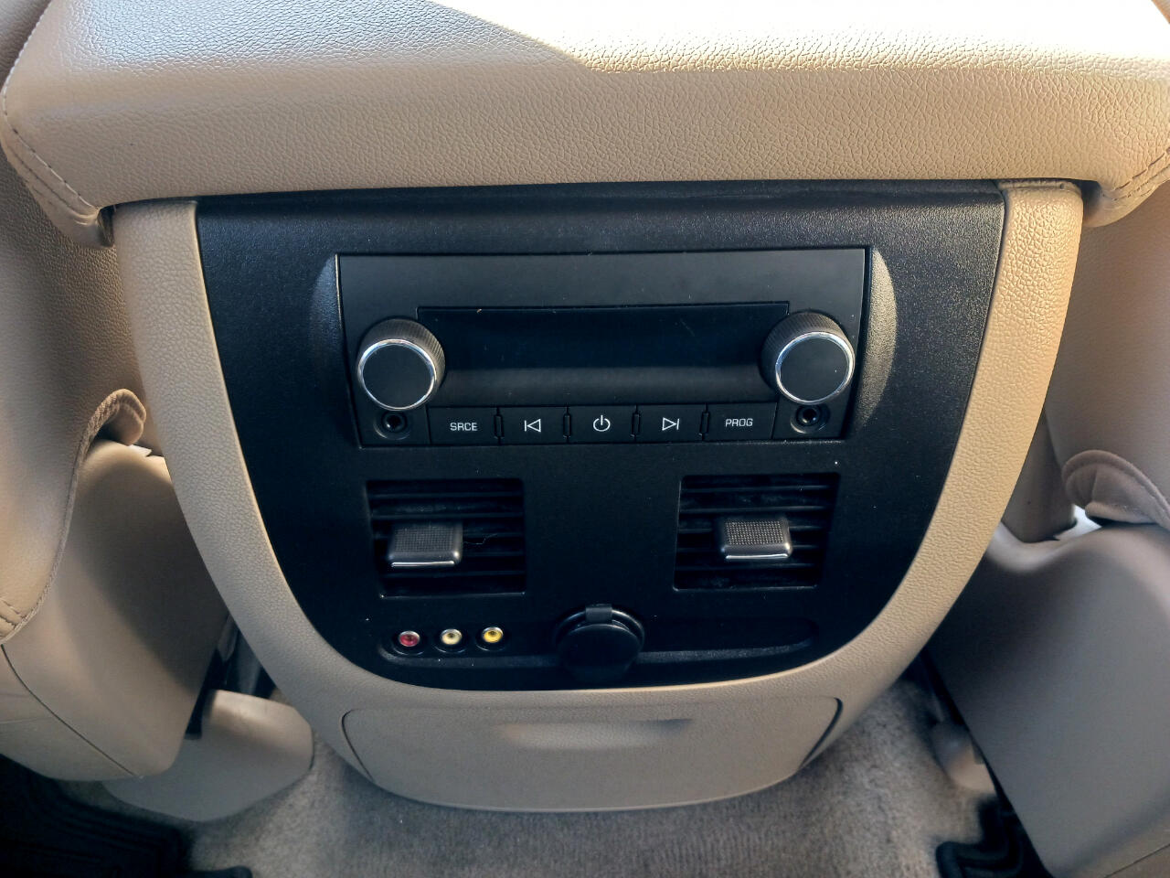 Chevrolet Avalanche  2013