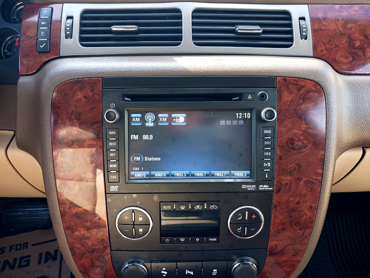 Chevrolet Avalanche  2013