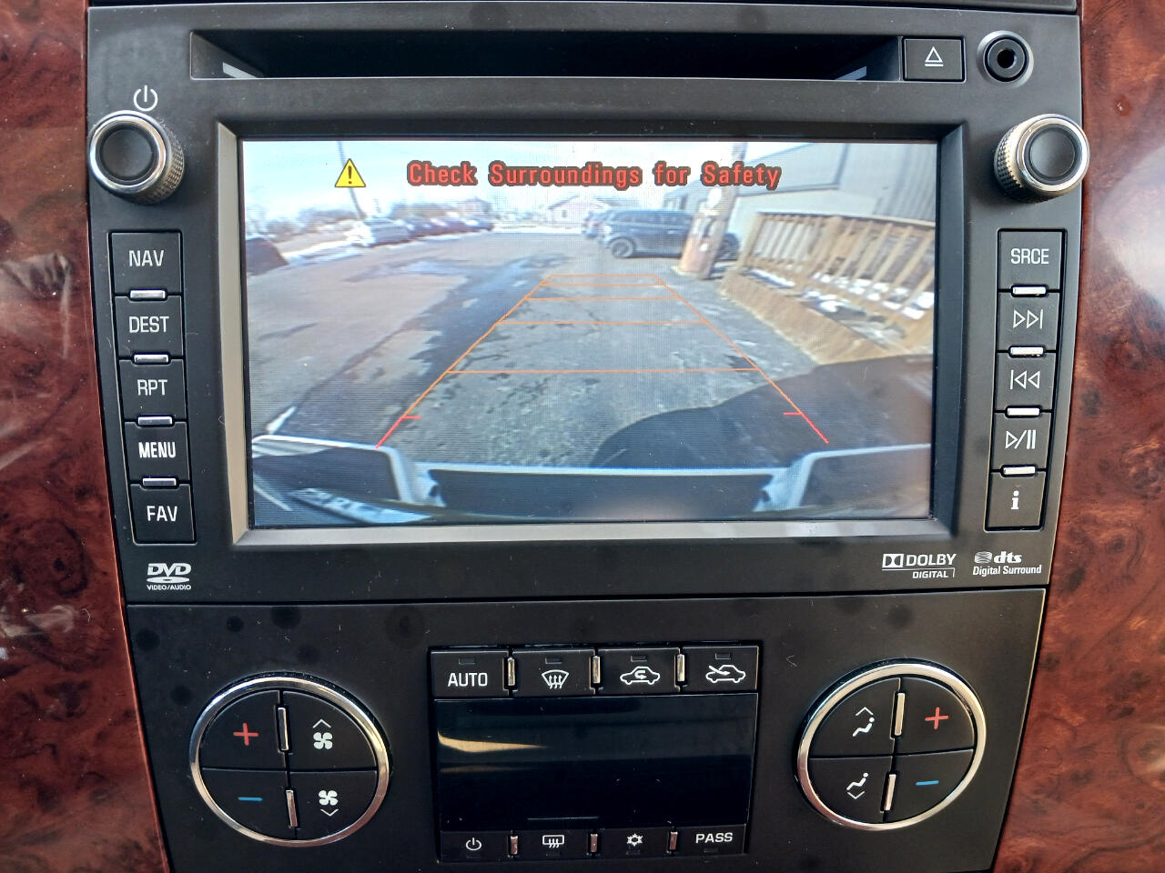 Chevrolet Avalanche  2013