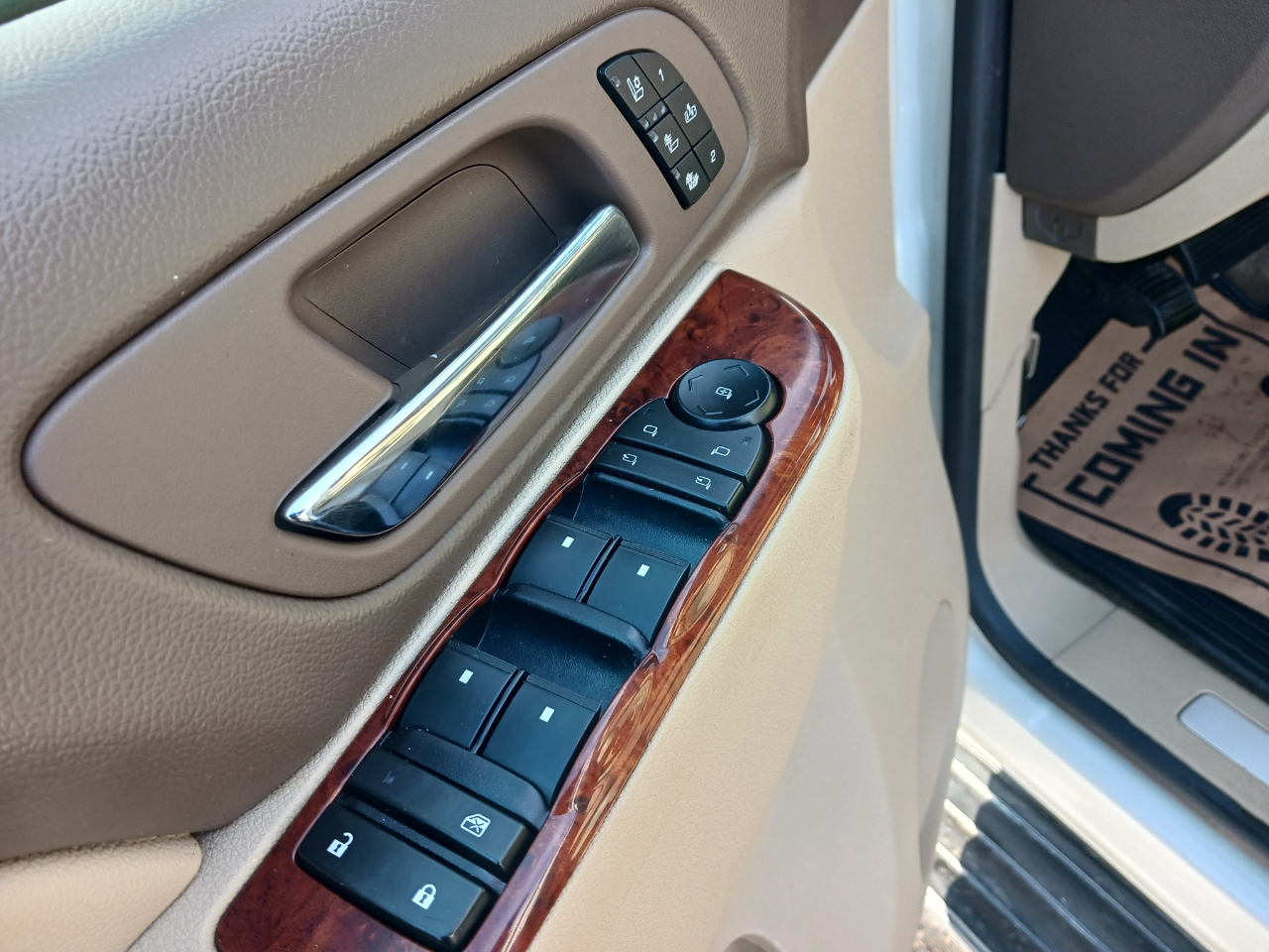 Chevrolet Avalanche  2013