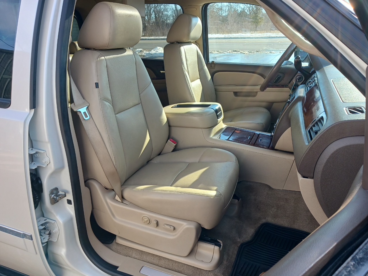 Chevrolet Avalanche  2013