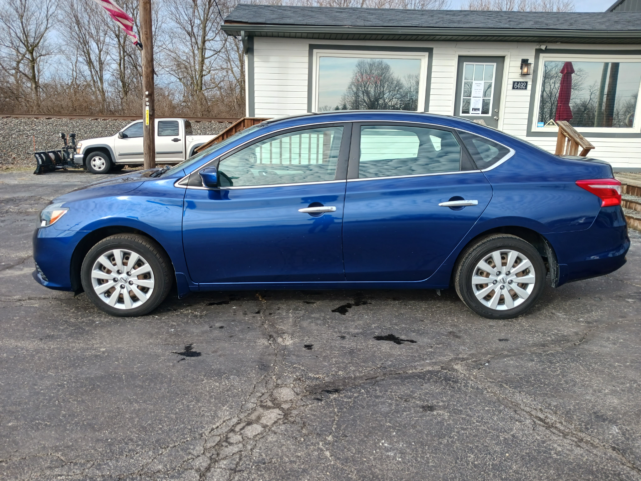 Nissan Sentra S 2016