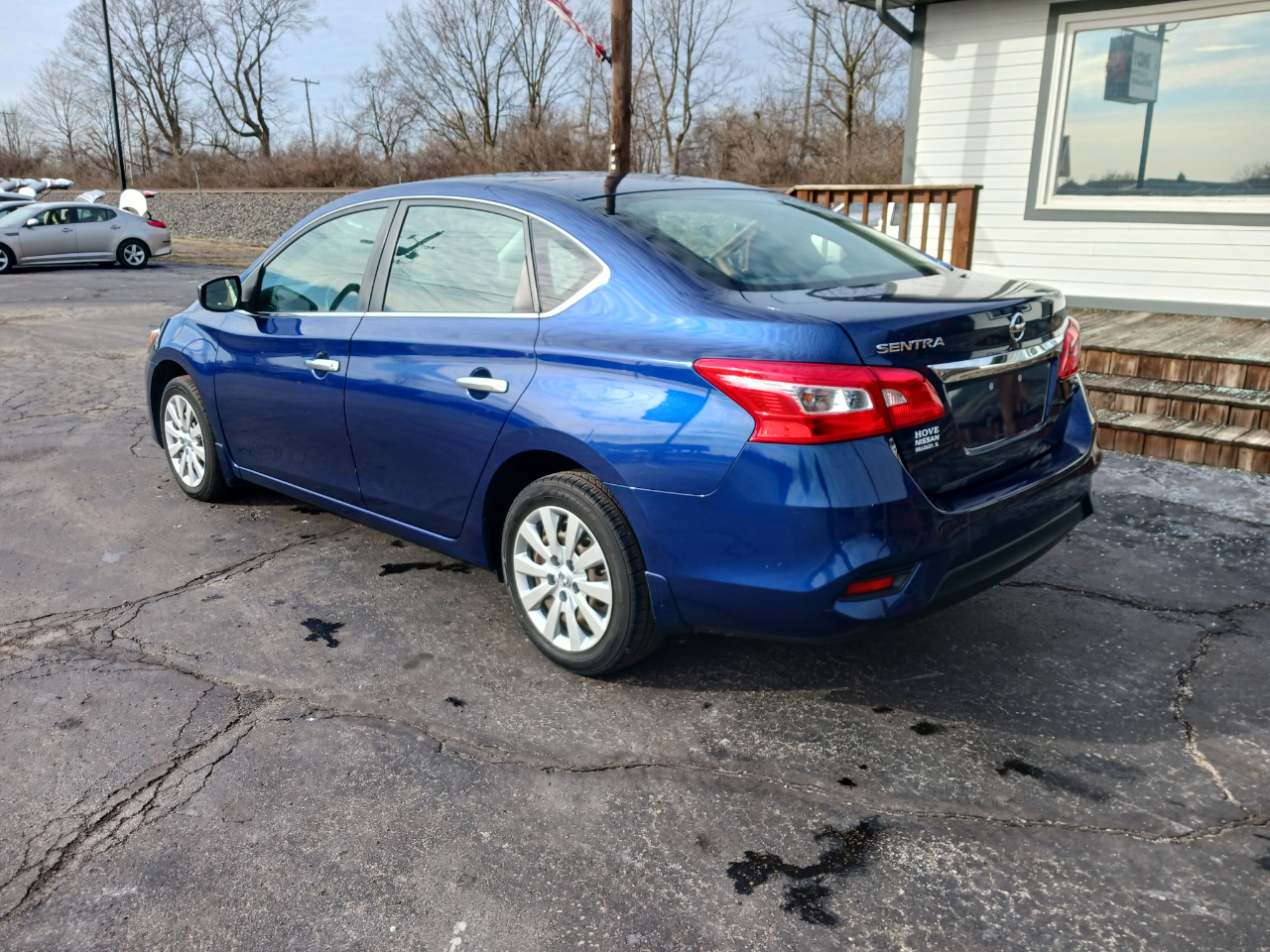 Nissan Sentra S 2016