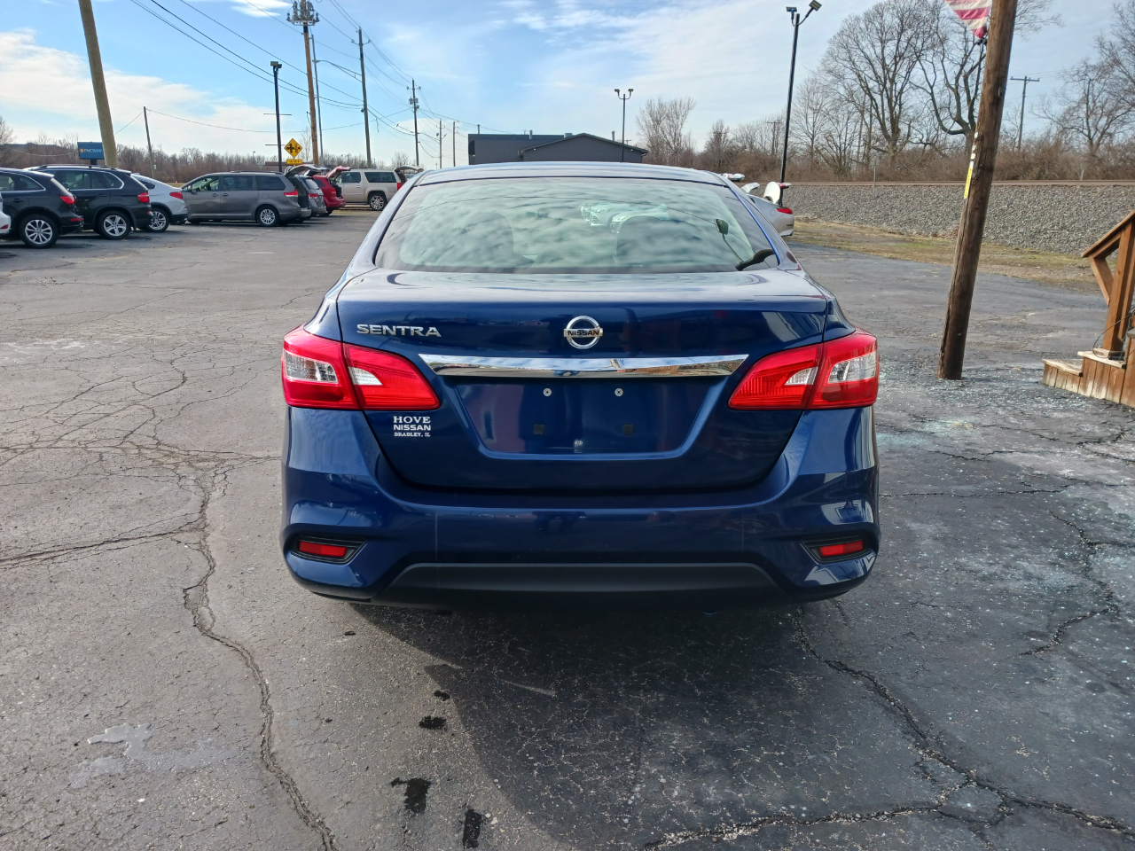 Nissan Sentra S 2016