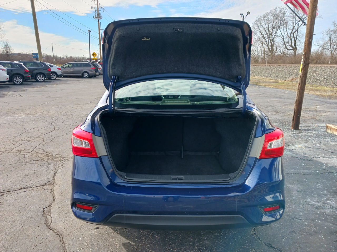 Nissan Sentra S 2016