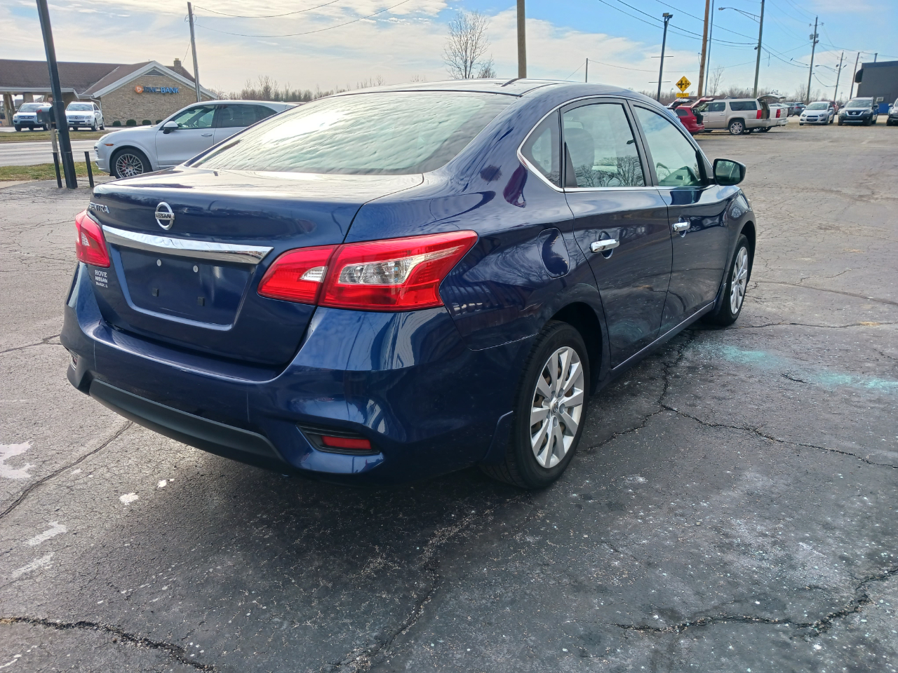 Nissan Sentra S 2016