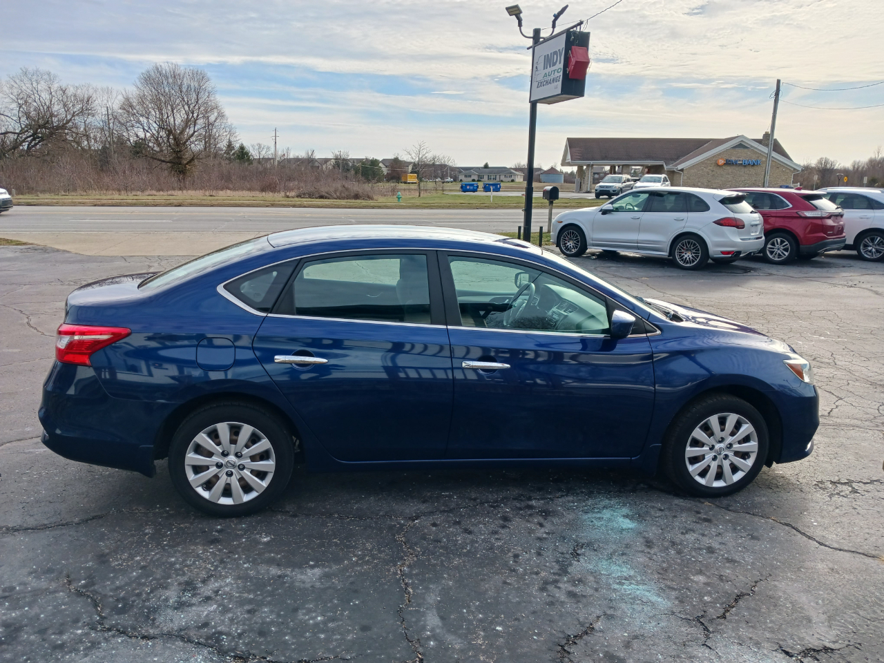Nissan Sentra S 2016