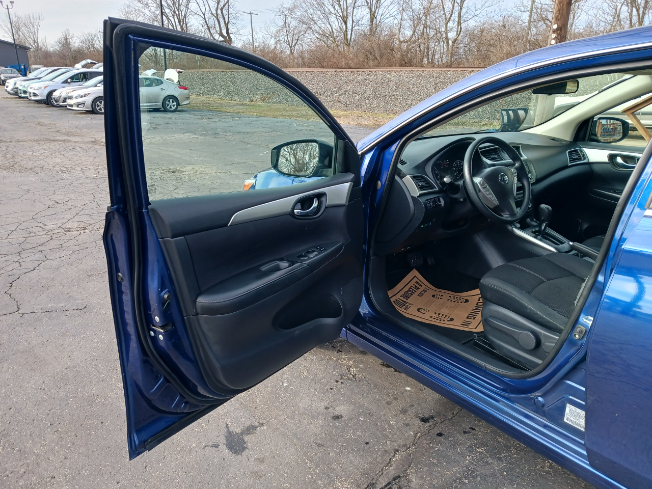 Nissan Sentra S 2016