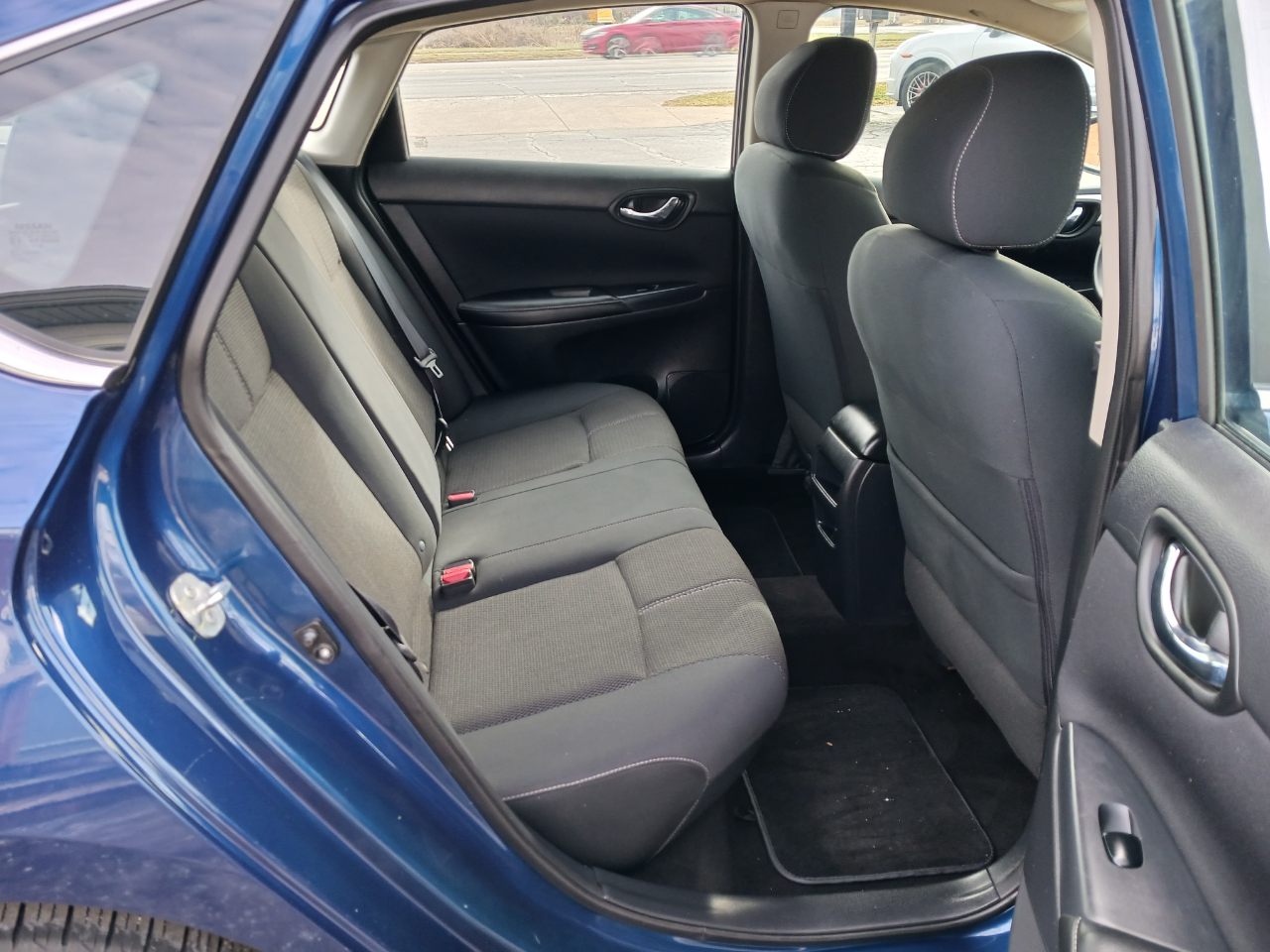 Nissan Sentra S 2016