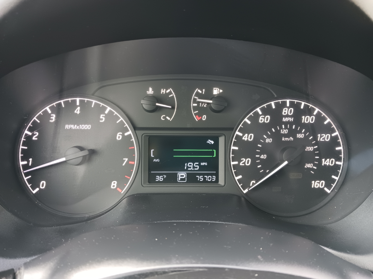 Nissan Sentra S 2016