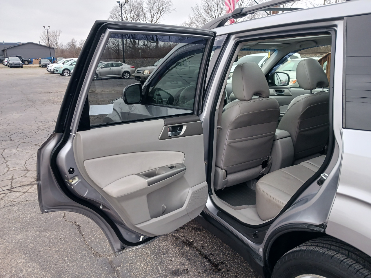 Subaru Forester 2.5X Limited 2010