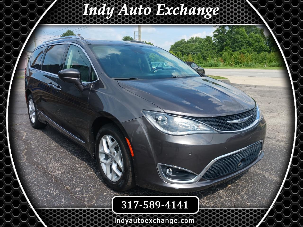 2017 Chrysler Pacifica Touring-L Plus