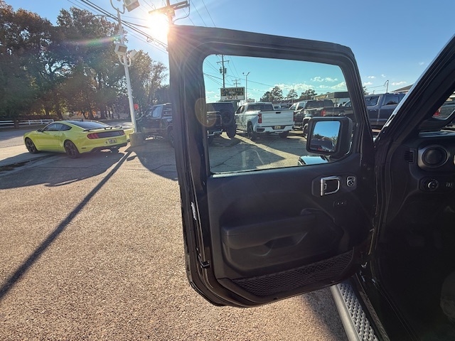 Jeep Gladiator Sport S 4x4 2023 Jeep Gladiator Sport S 4x4 2023