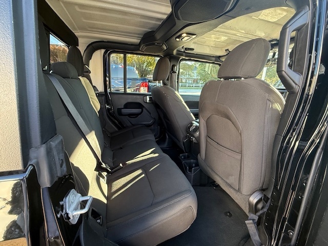 Jeep Gladiator Sport S 4x4 2023 Jeep Gladiator Sport S 4x4 2023