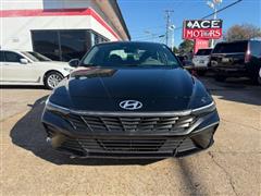 2024 Hyundai Elantra 