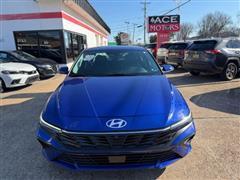 2024 Hyundai Elantra 