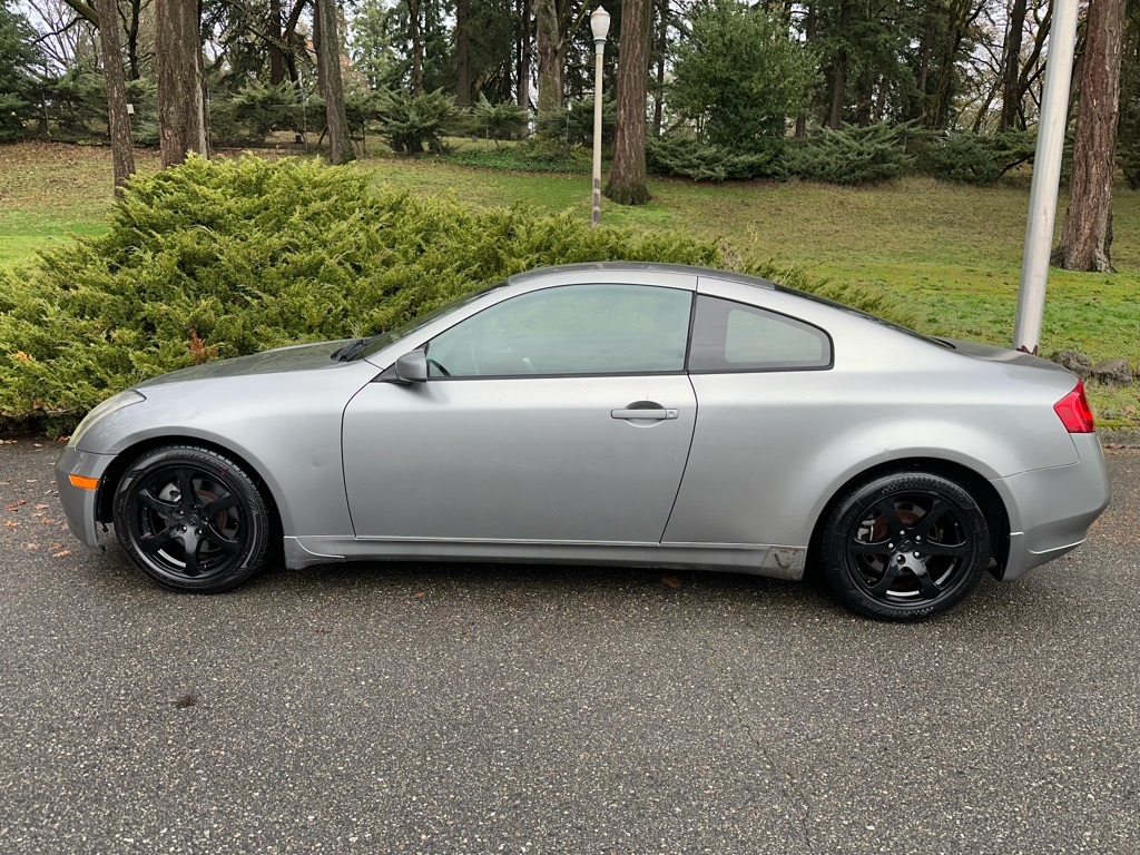 2005 Infiniti G35 Coupe photo 3