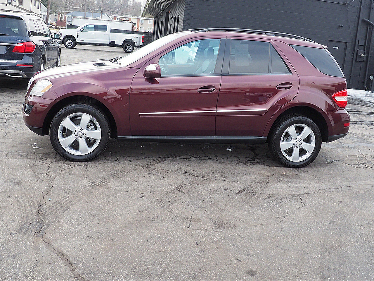 Mercedes-Benz M-Class  2009