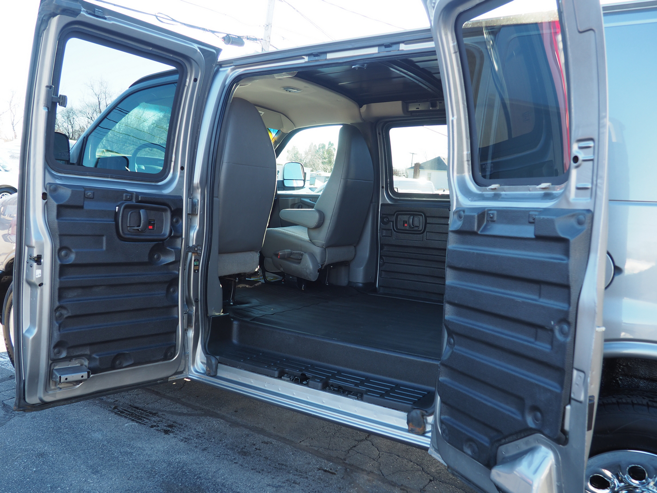 Chevrolet Express  2013