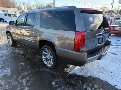 Cadillac Escalade  2013