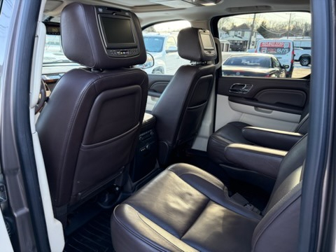 Cadillac Escalade  2013
