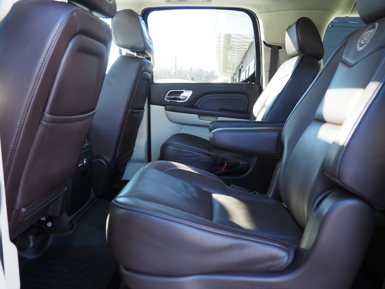 Cadillac Escalade  2013