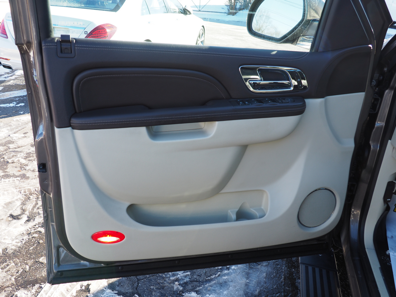 Cadillac Escalade  2013