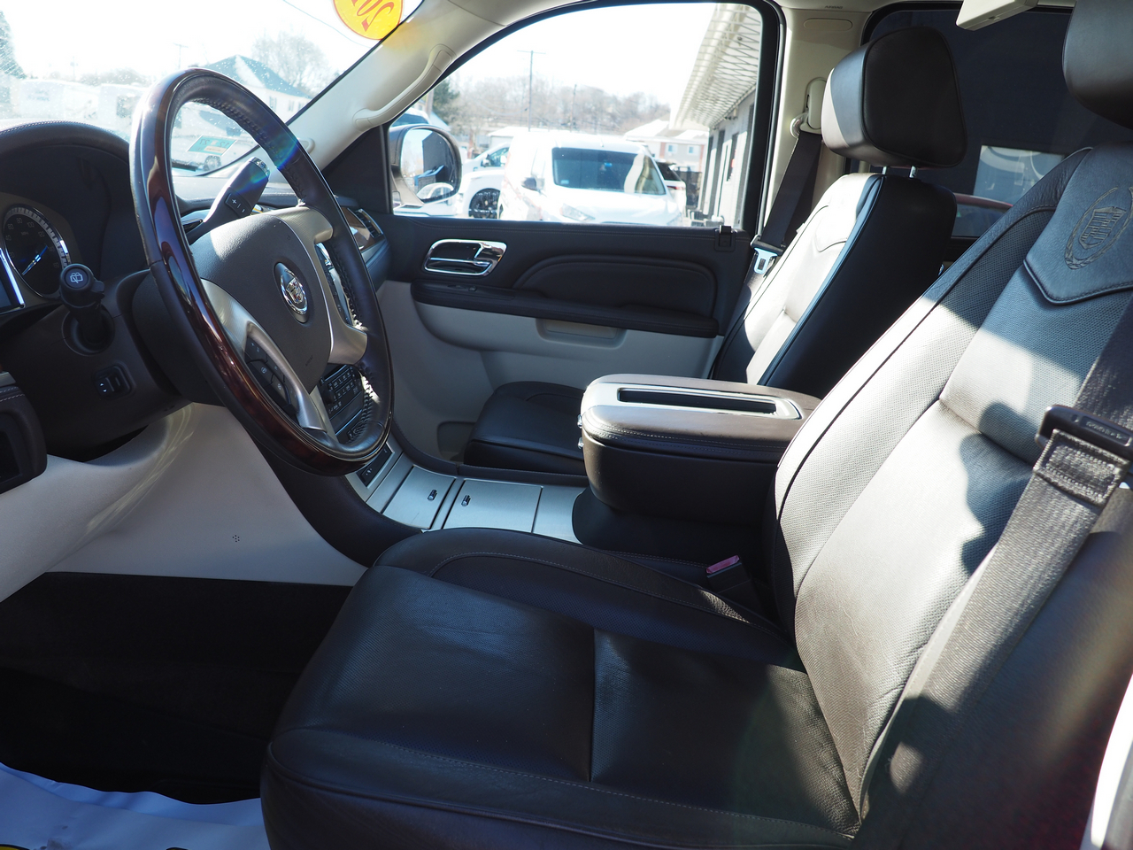 Cadillac Escalade  2013