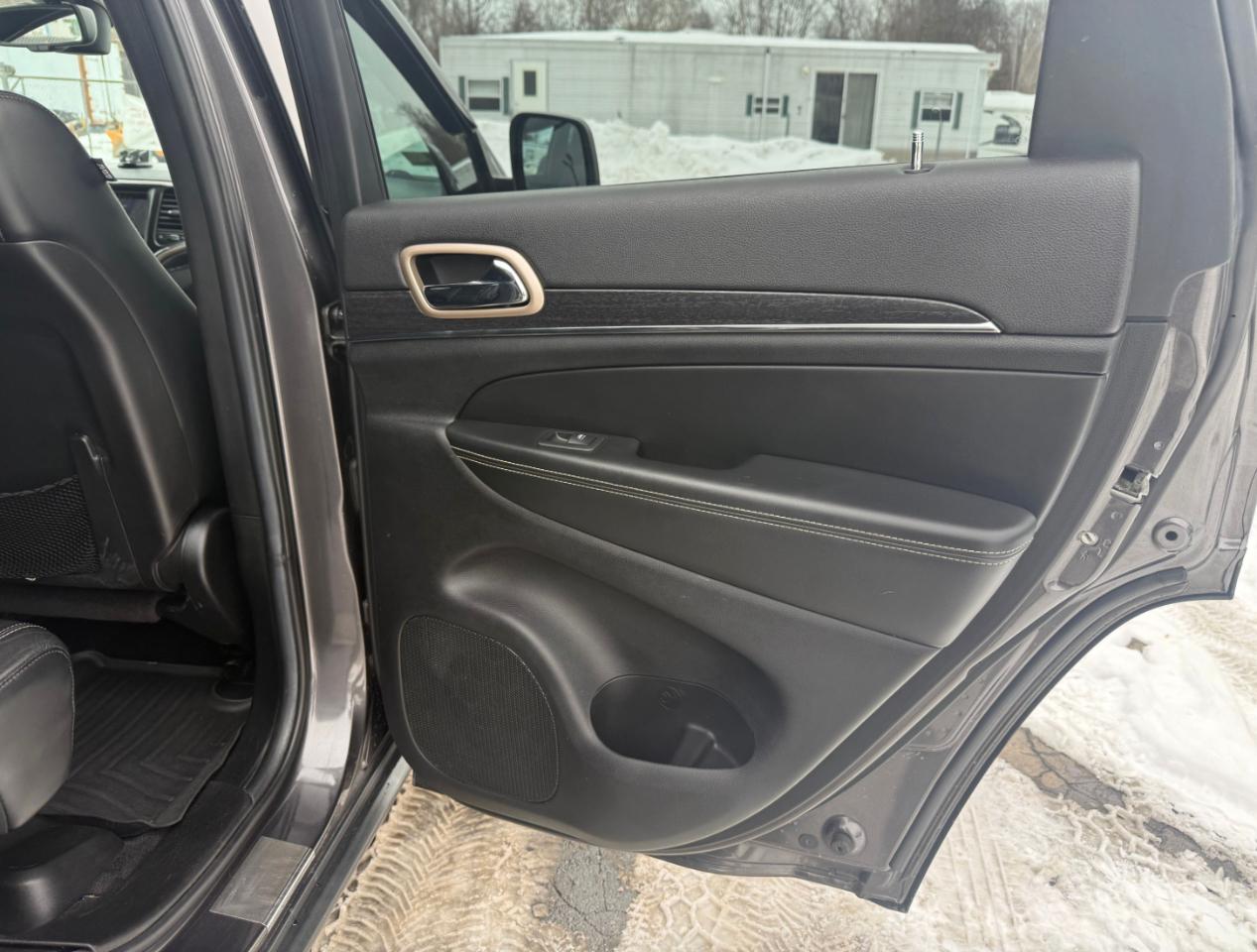 Jeep Grand Cherokee  2014