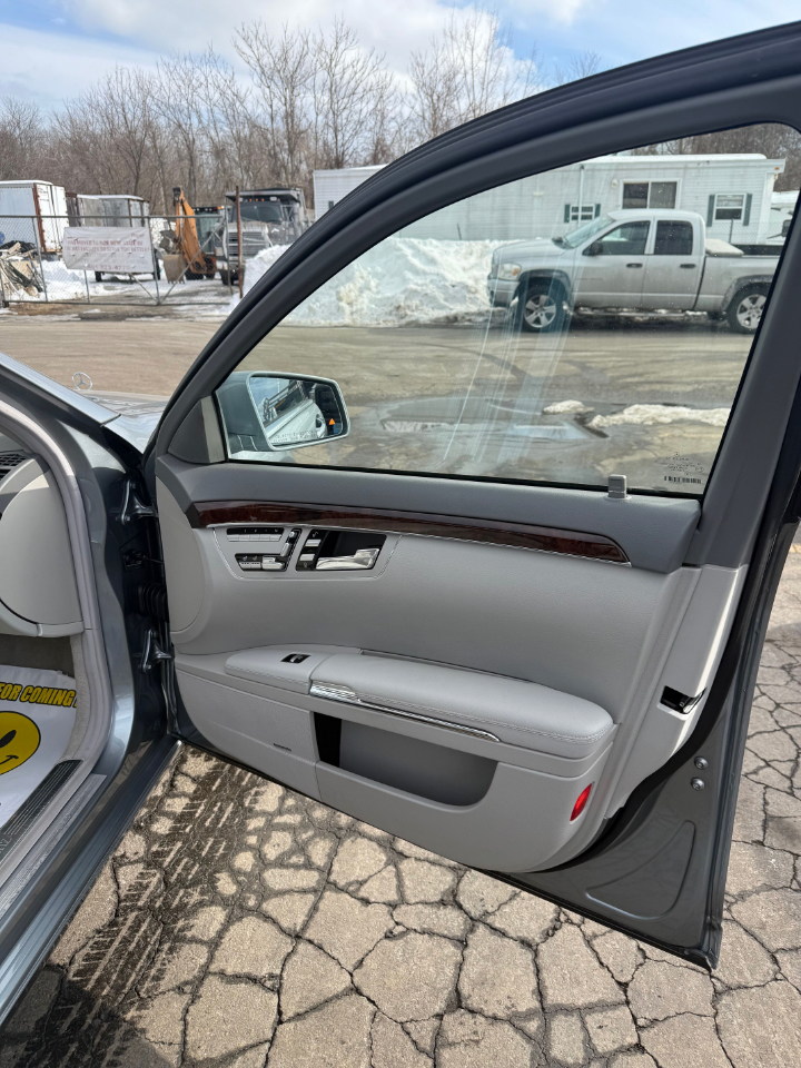 Mercedes-Benz S-Class  2013