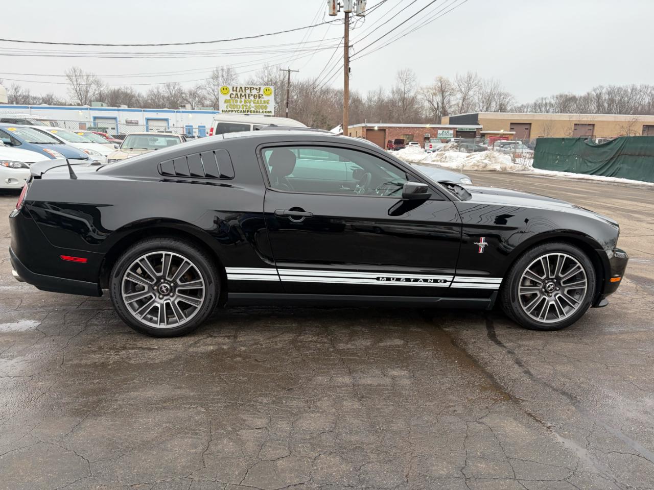 Ford Mustang Fastback  2011