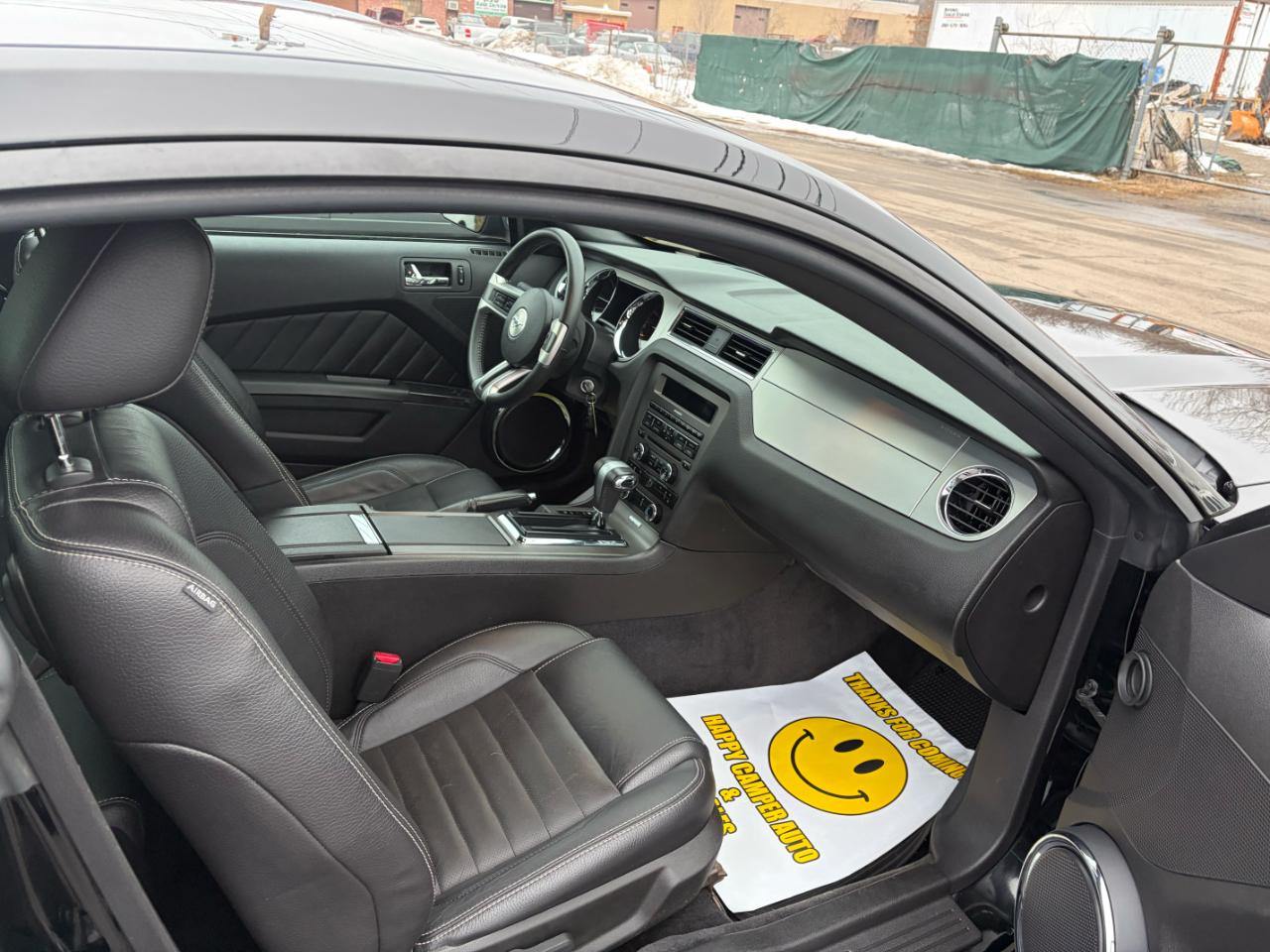 Ford Mustang Fastback  2011