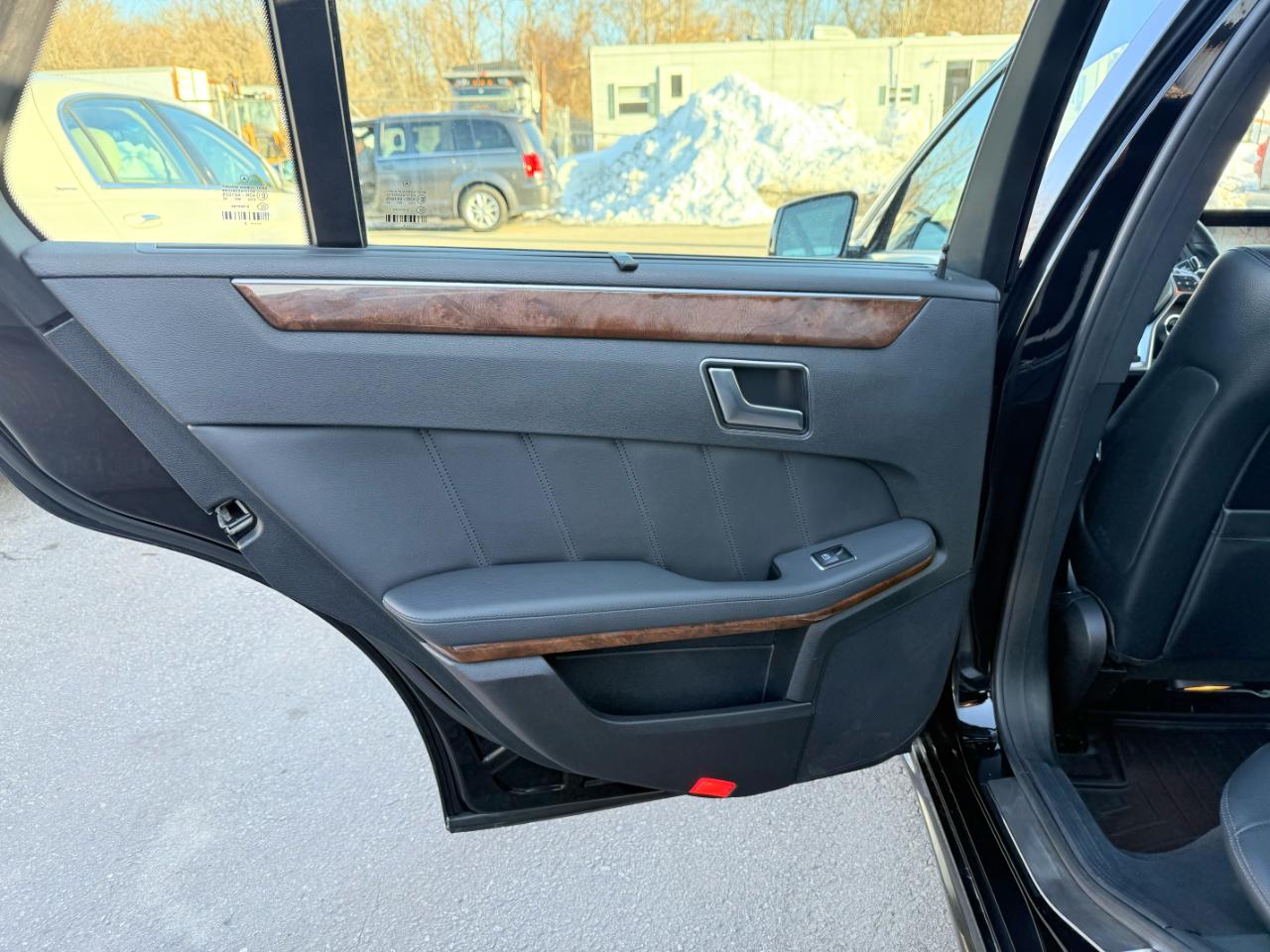 Mercedes-Benz E-Class Wagon  2013