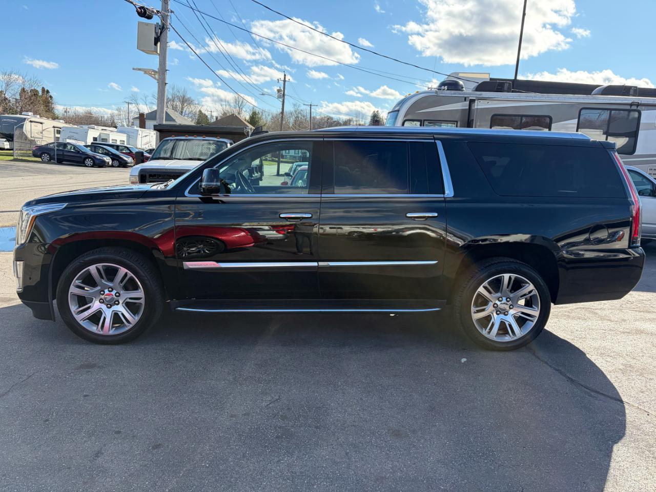 Cadillac Escalade ESV  2019