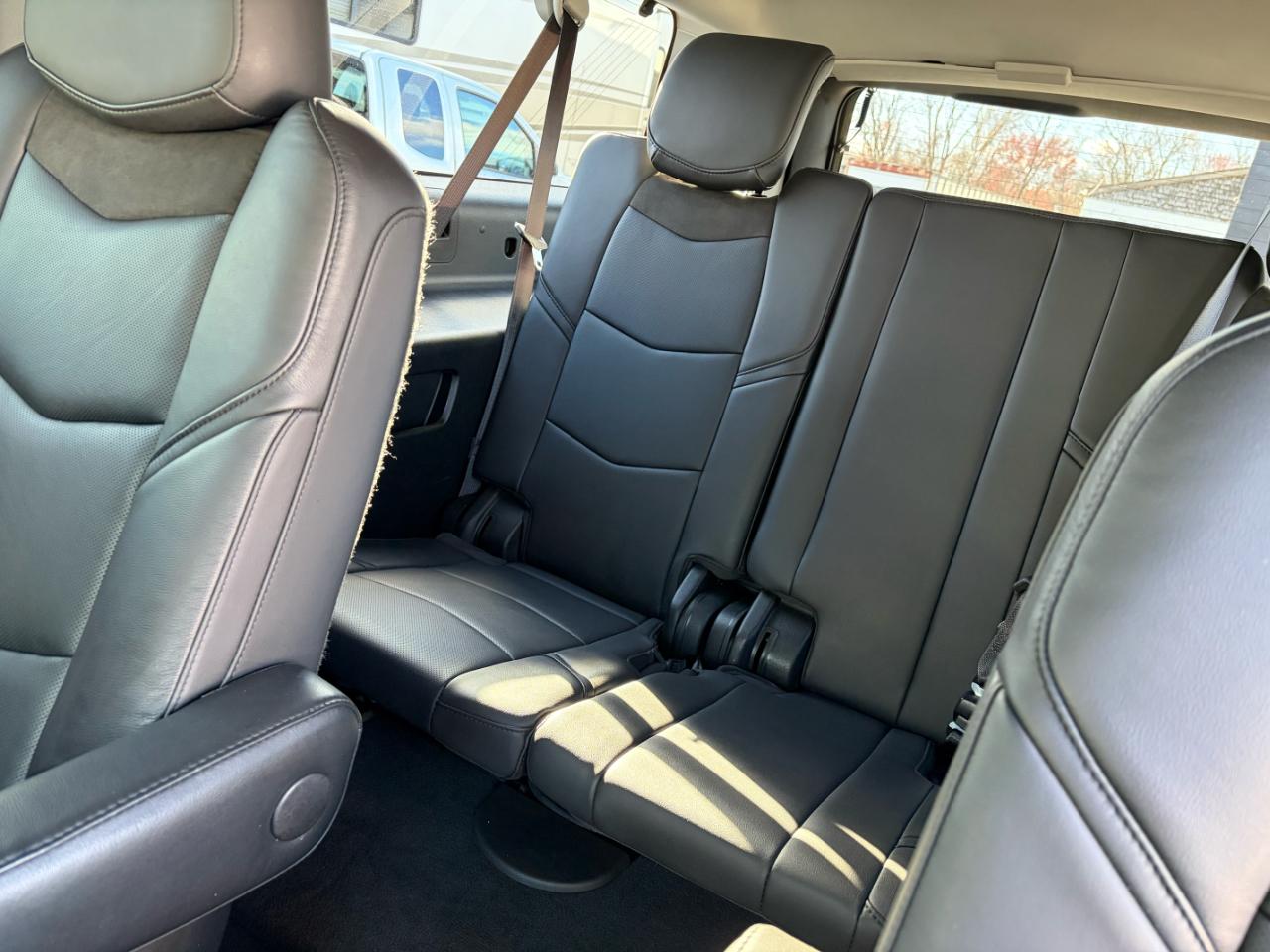 Cadillac Escalade ESV  2019