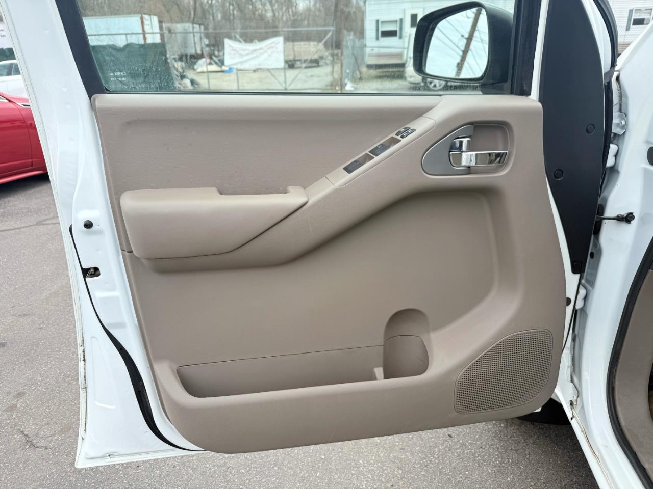 Nissan Frontier  2013