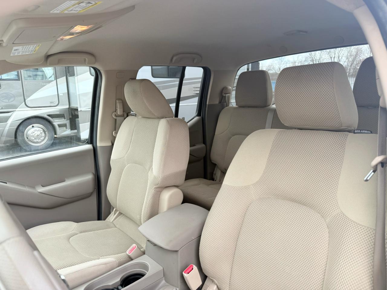 Nissan Frontier  2013