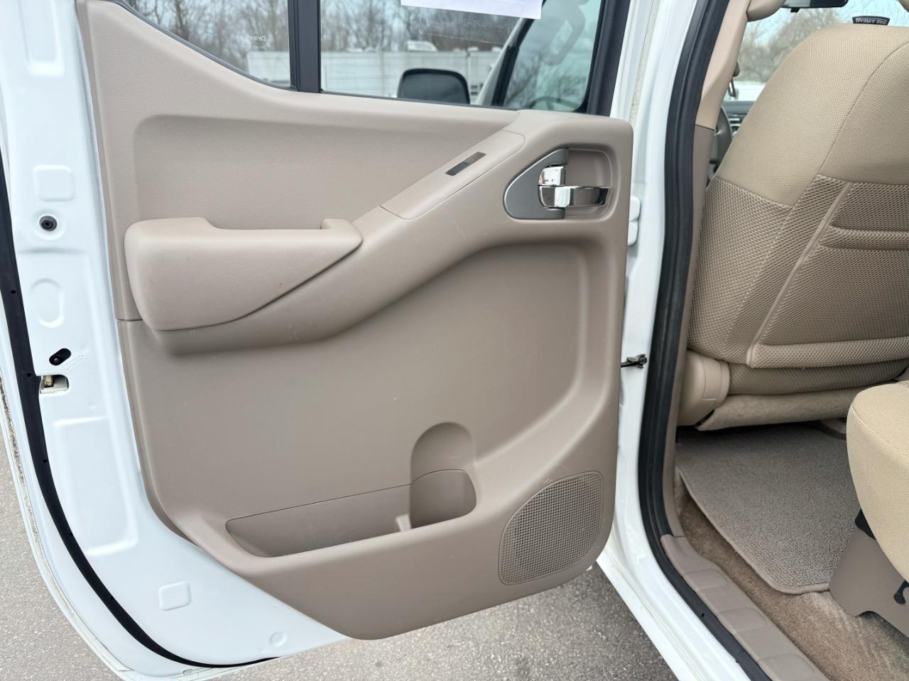 Nissan Frontier  2013